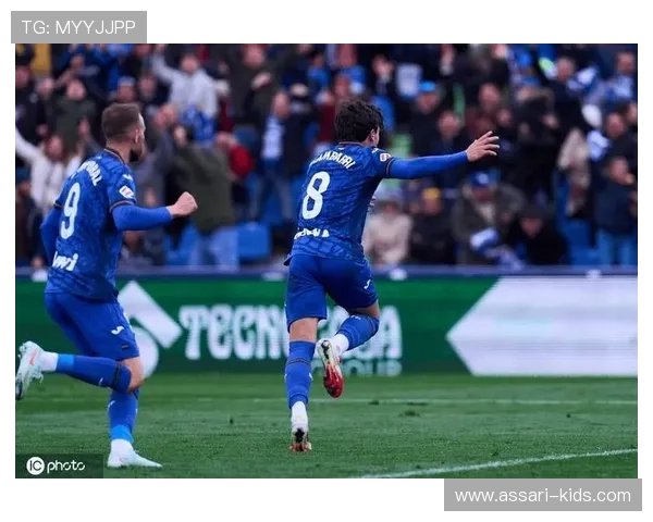 官方:赫塔费连迎比尔曼切维奇与谢拉迪 官方:赫塔费连迎比尔曼切维奇与谢拉迪